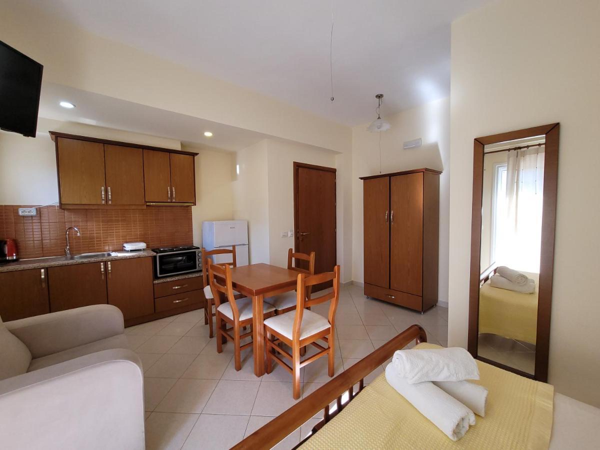 Vila Mihasi Ksamil Luaran gambar